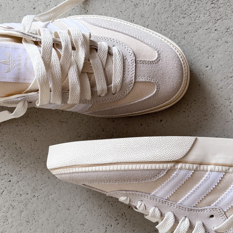 Adidas Samba ST onfeet