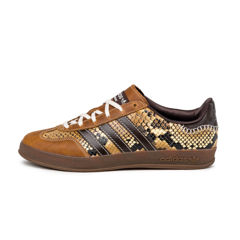 Buy Adidas Gazelle | Footwear Discover the Collection Buy Adidas Gazelle | Footwear Discover the Collection