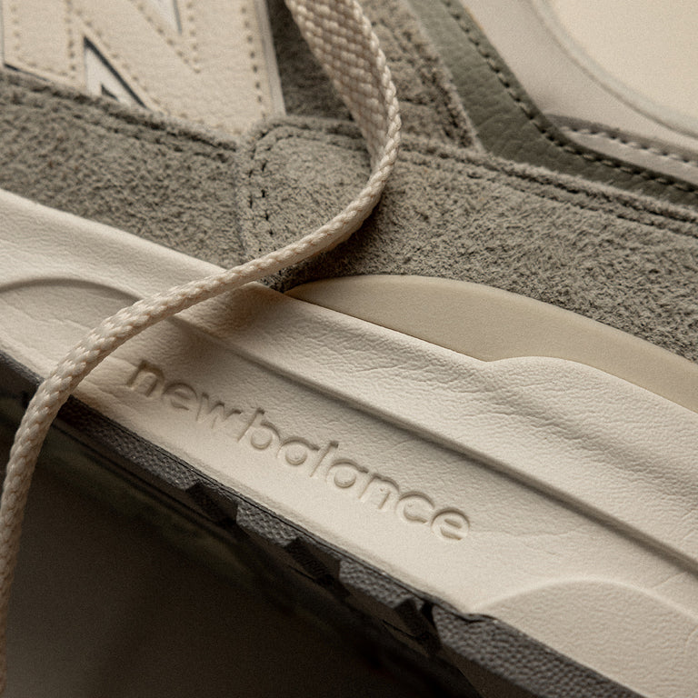 New Balance U997REF onfeet