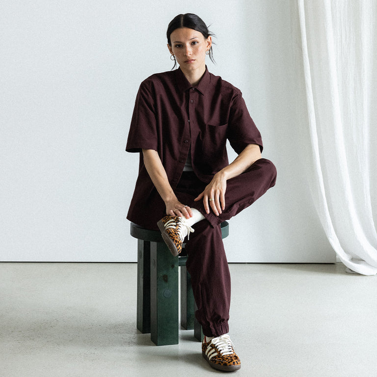Asphaltgold Essentials Shirt onfeet