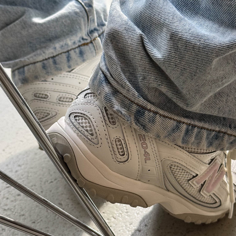 New Balance 204L onfeet