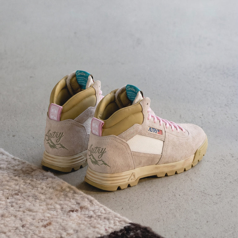 Autry Malga Mid W onfeet