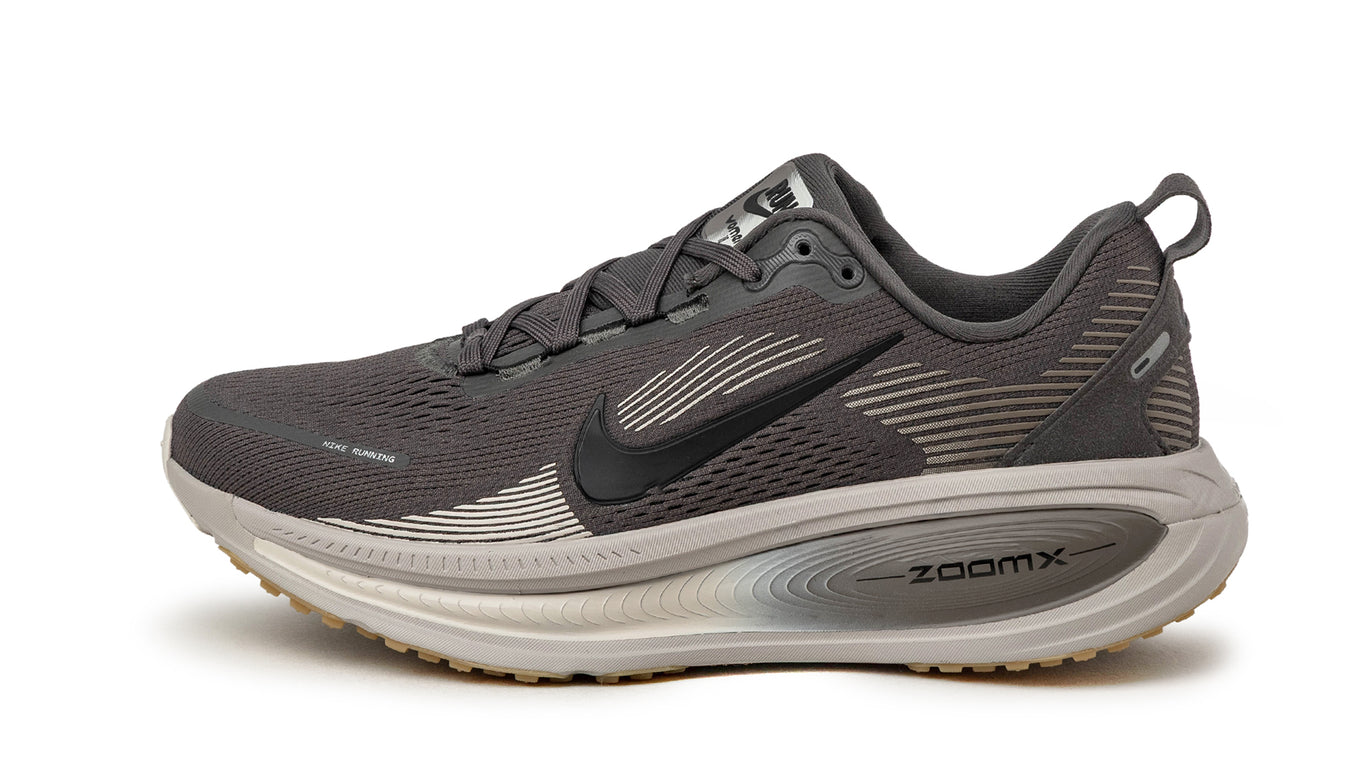 Nike Vomero 18 Sneaker » Buy online now!