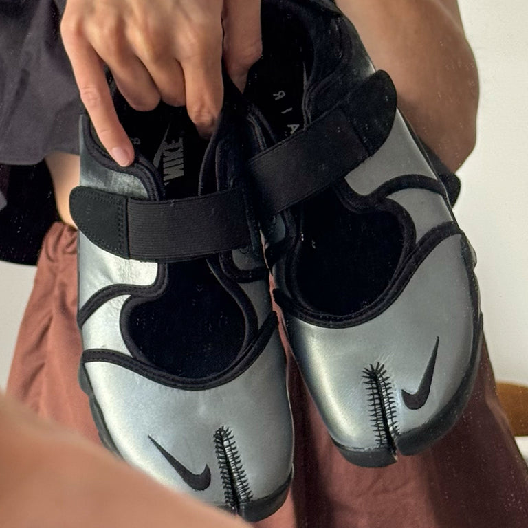 Nike Wmns Air Rift Leather onfeet