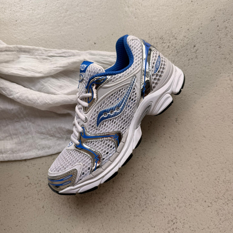 Saucony Pro Grid Triumph 4 onfeet