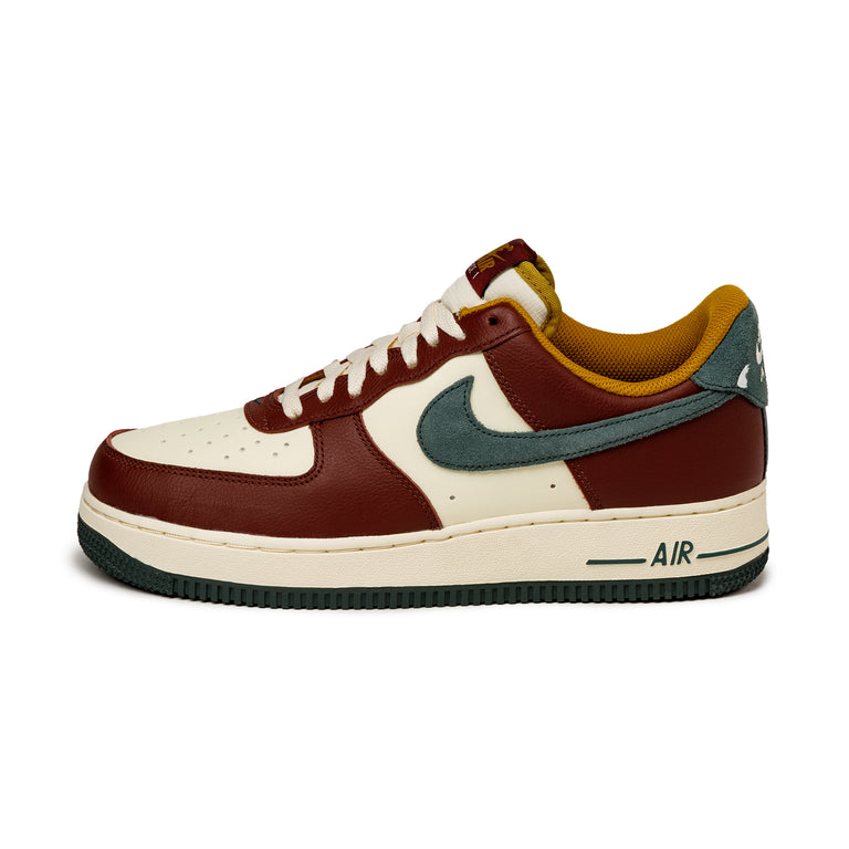 Nike Air Force 1 '07 LV8