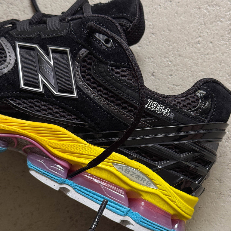 New Balance 1954R onfeet