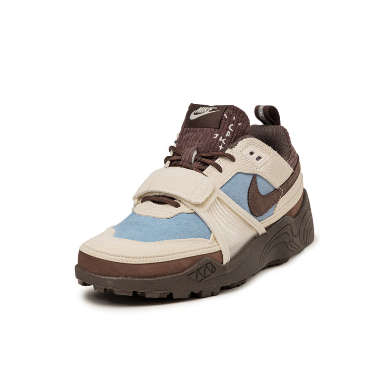 Nike x Travis Scott Zoom Field Jaxx