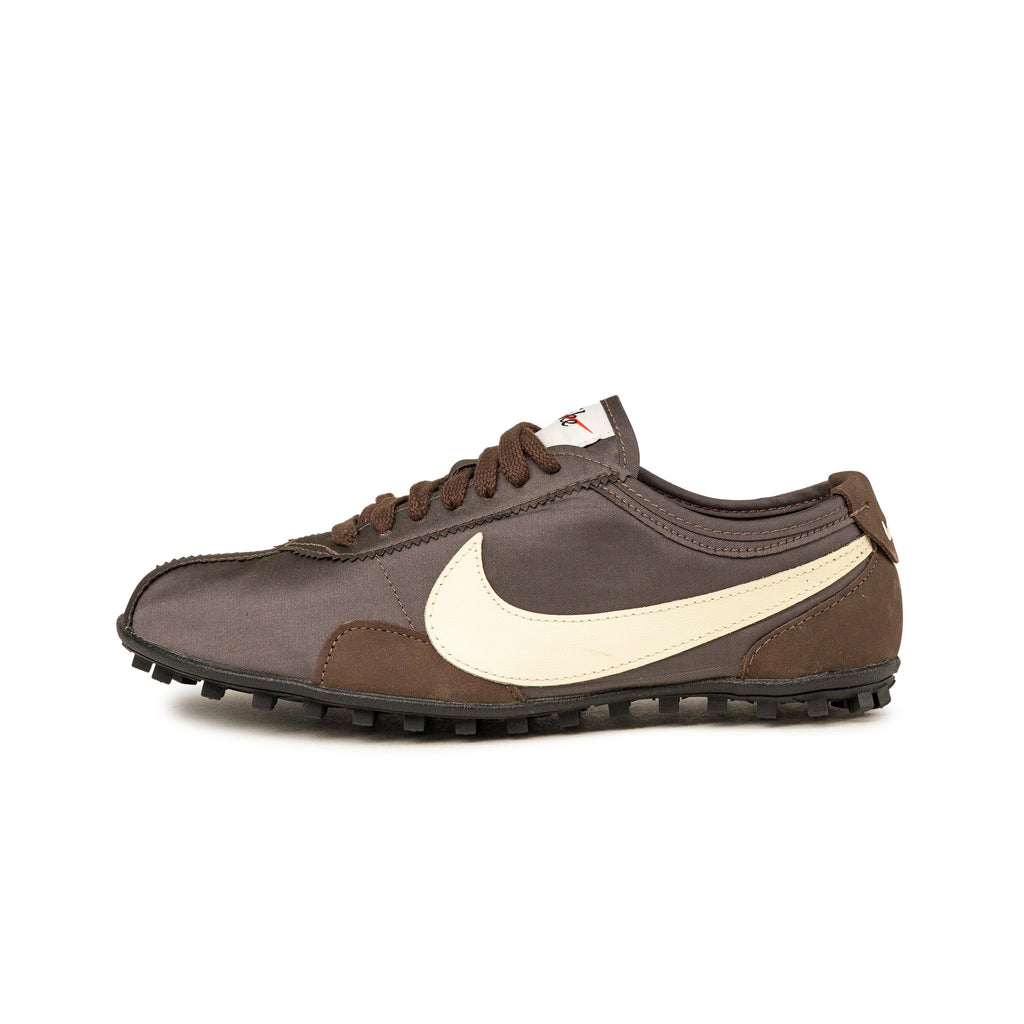 nike brown dress shoes Wmns Moon Shoe OG Sneaker » Buy online now! Buy Satin Rose Lace-Trim Snappy and responsive UK Size:16 Eabae