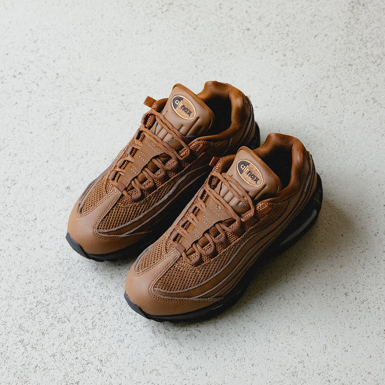 Nike Wmns Air Max 95 *Big Bubble* *Jewel Swoosh* onfeet