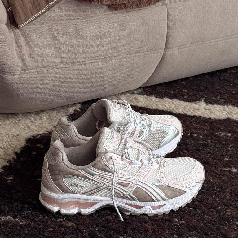 Asics GEL-Nimbus 10.1 onfeet