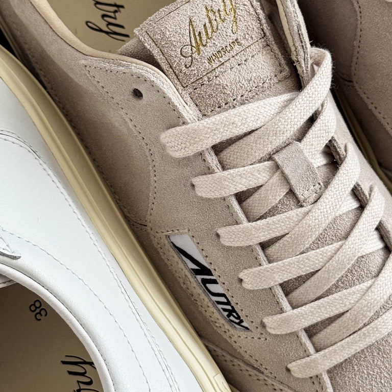 Autry Windscape *Suede / Leather* onfeet