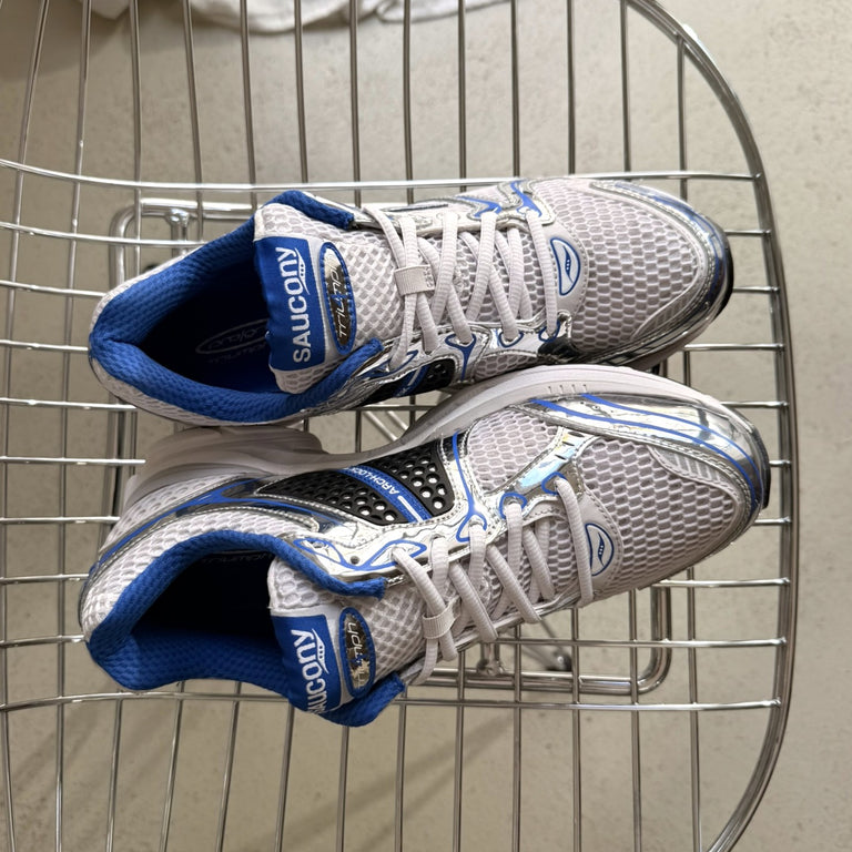 Saucony Pro Grid Triumph 4 onfeet