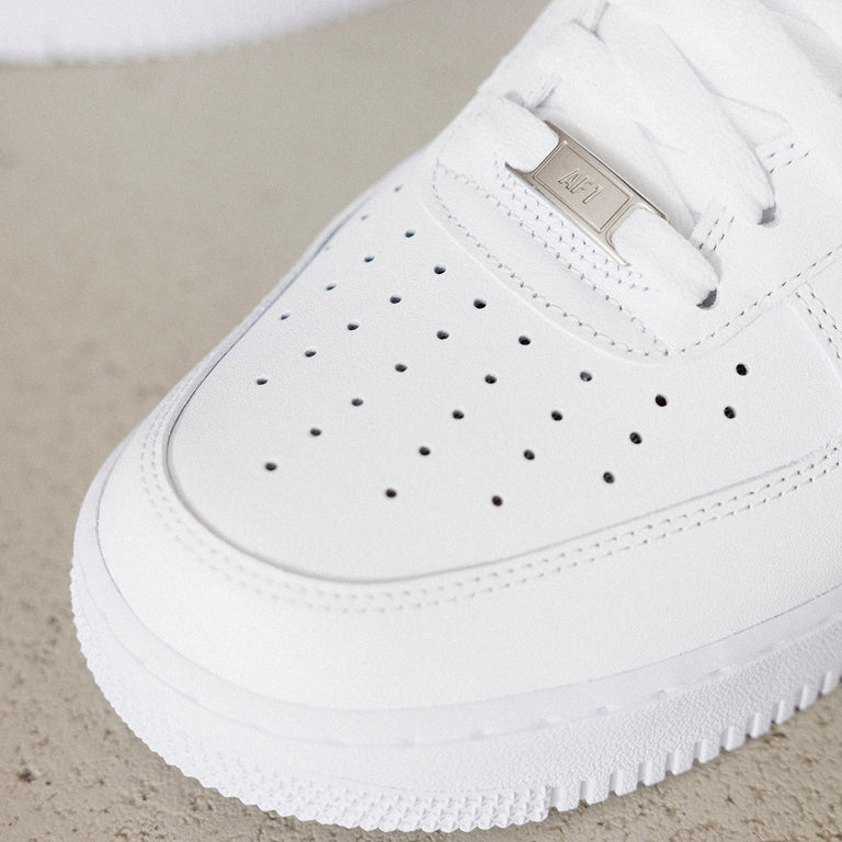 Nike Air Force 1 '07 onfeet