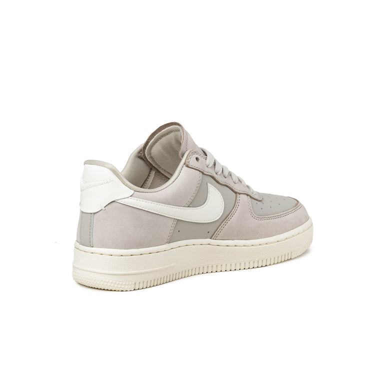 Nike Wmns Air Force 1 Retro Premium - 36 / Light Bone / Sail - 5
