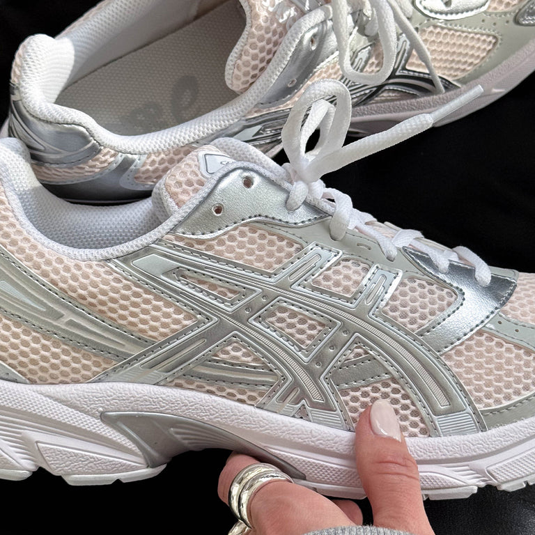 Asics GEL-1130 onfeet