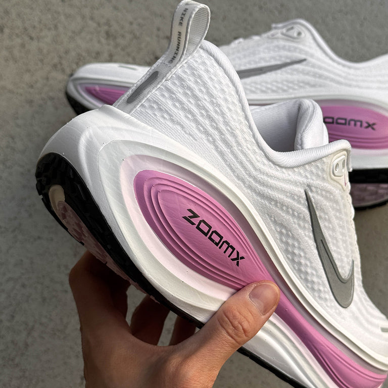 Nike Wmns Vomero Premium onfeet