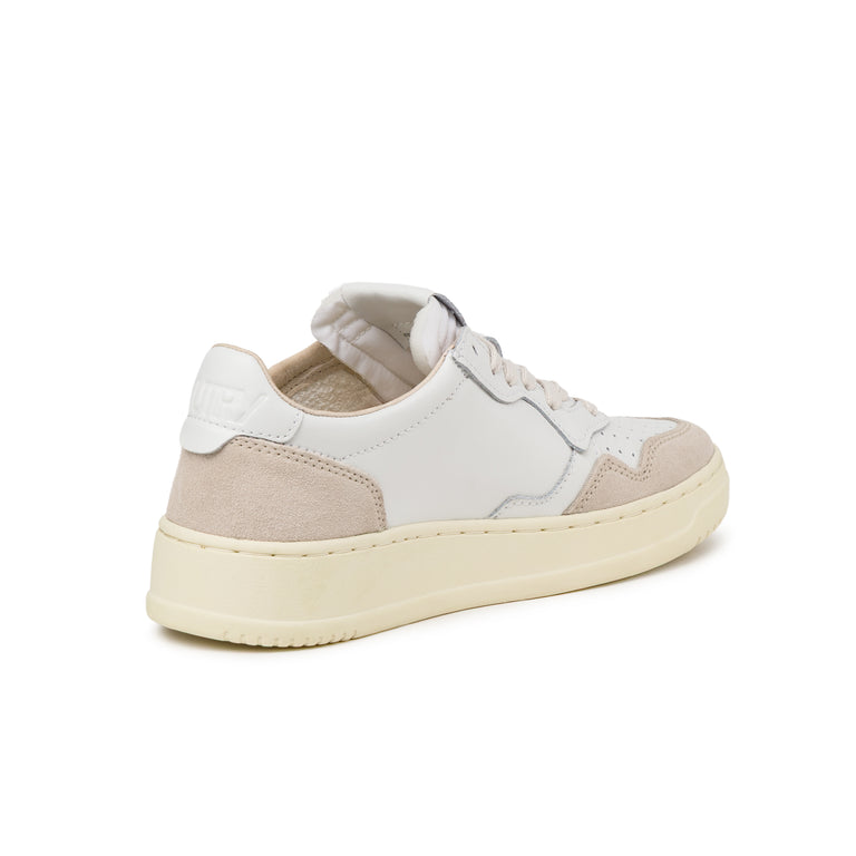 Autry Medalist *Leather / Suede* - 43 / White / White - 3
