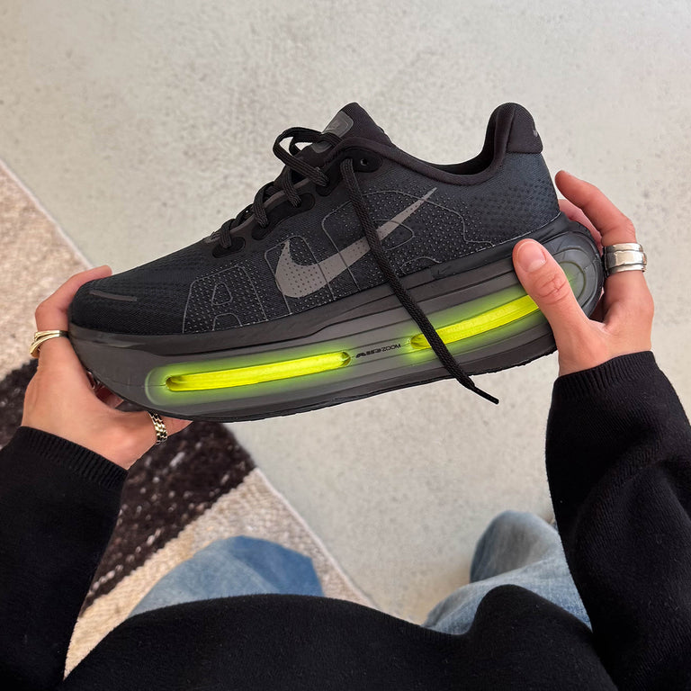 Nike Vomero Premium onfeet