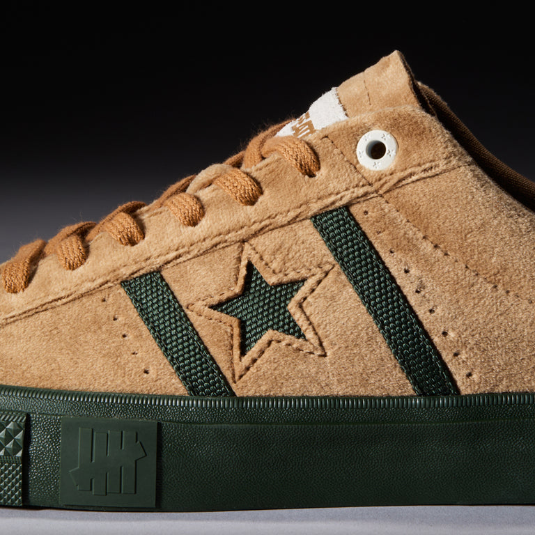 Converse x Undefeated  One Star Pro OX onfeet