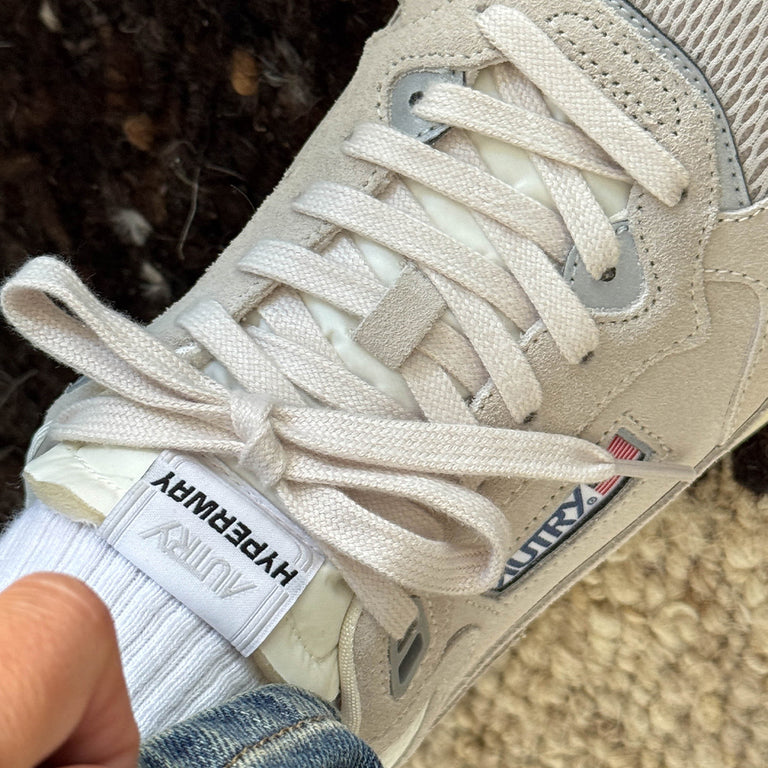 Autry Hyperway  *Suede / Mesh* onfeet