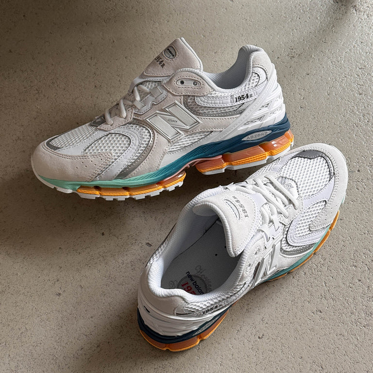 New Balance 1954R onfeet