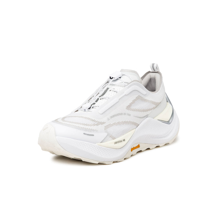 Adidas	Holo Peak - 41 1/3 / Footwear White / Grey Two / Silver Metallic - 2