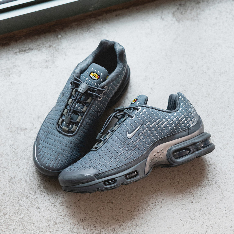 Nike Air Max Plus VII onfeet