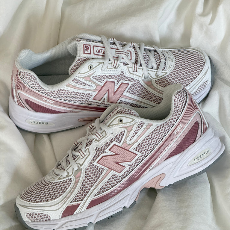 New Balance 740 onfeet