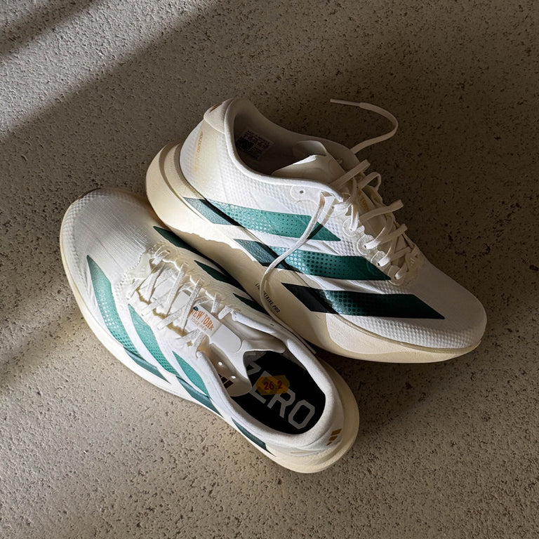 Adidas Adizero Evo SL *Woven* onfeet