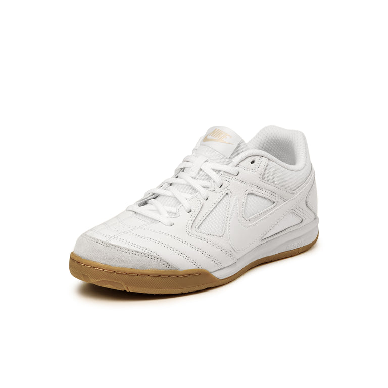 Nike Gato