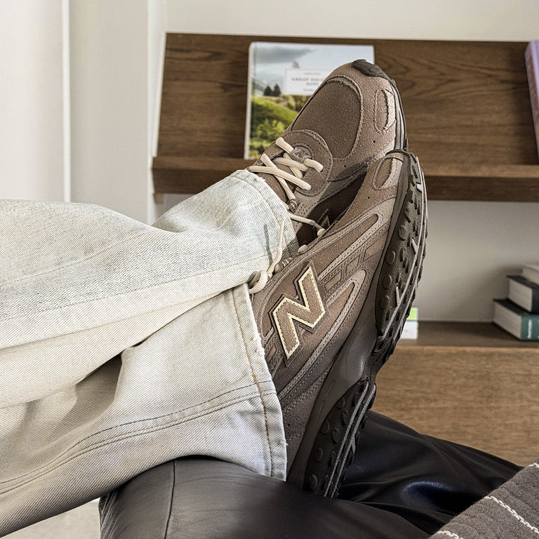 New Balance U204LV1 onfeet