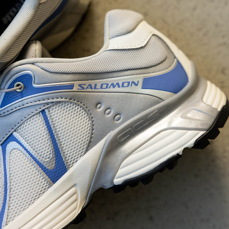 Salomon XT-Whisper onfeet