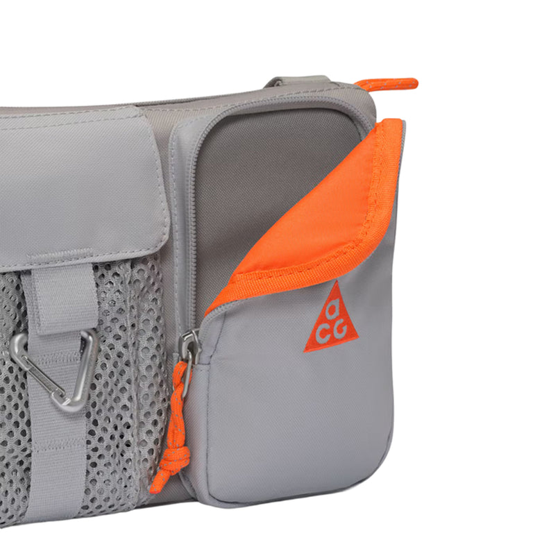 Nike	ACG "Daymax" Crossbody Bag (3L) - 3