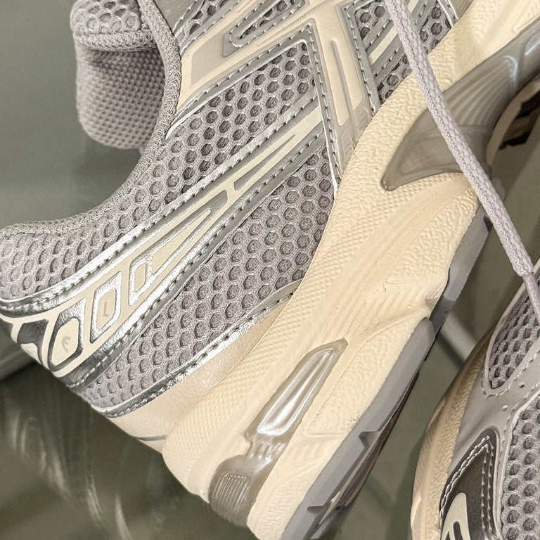 Asics GEL-1130 onfeet