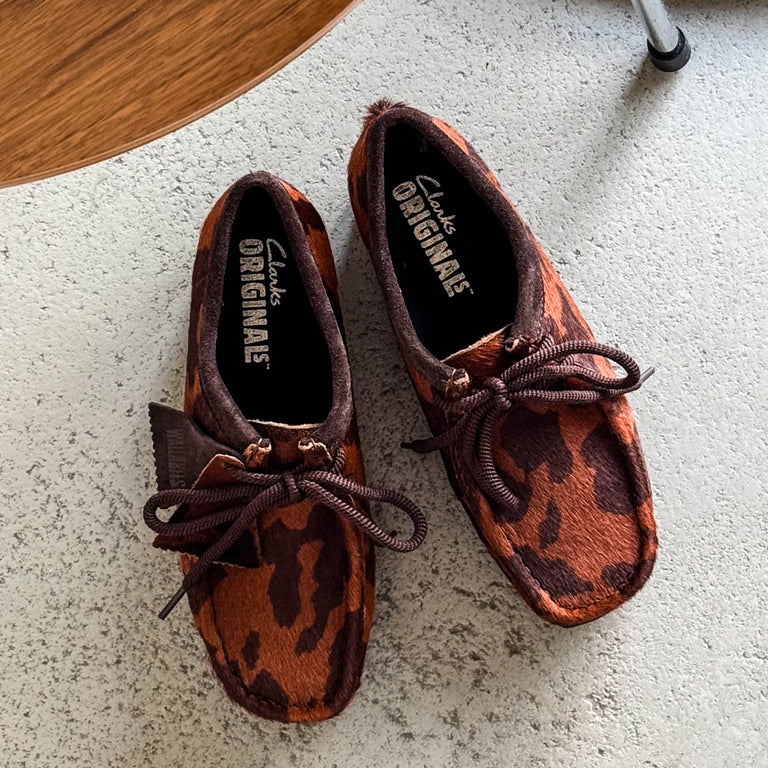 Clarks Originals Wallabee W onfeet