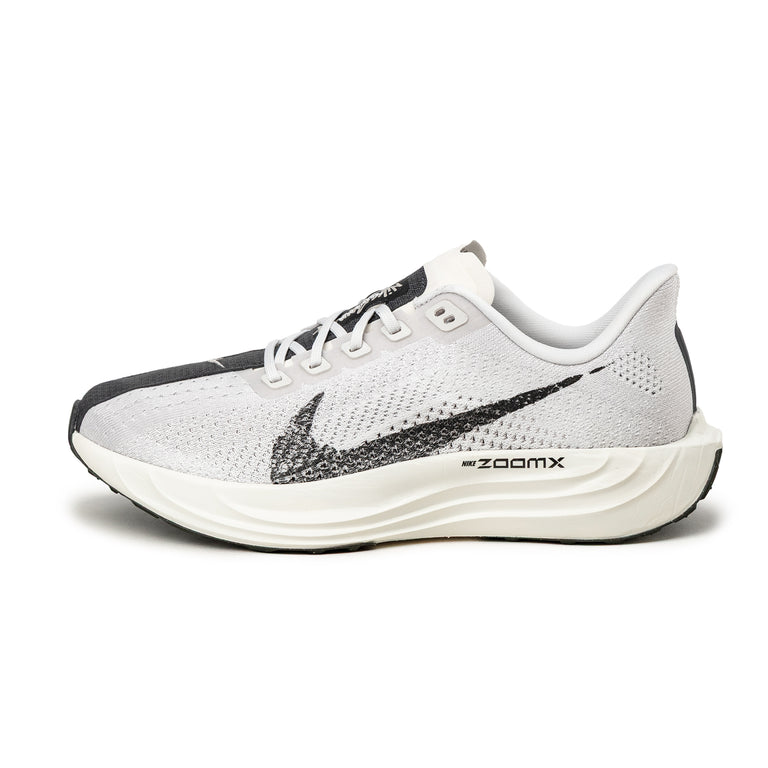 Nike Pegasus Plus