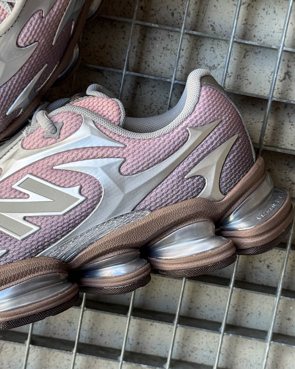 New Balance ABZORB 2000 W Sneaker » Buy online now!