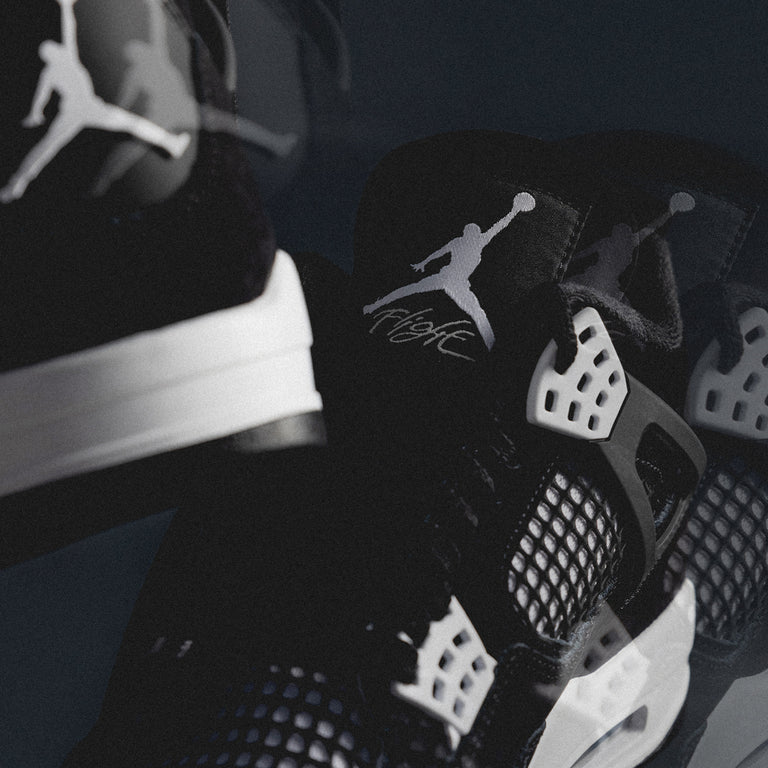 Nike Air Jordan 4 Retro *White Thunder*