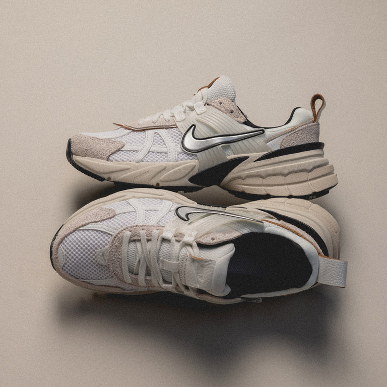 Nike Wmns V2K Run Sneaker » Buy online now! 