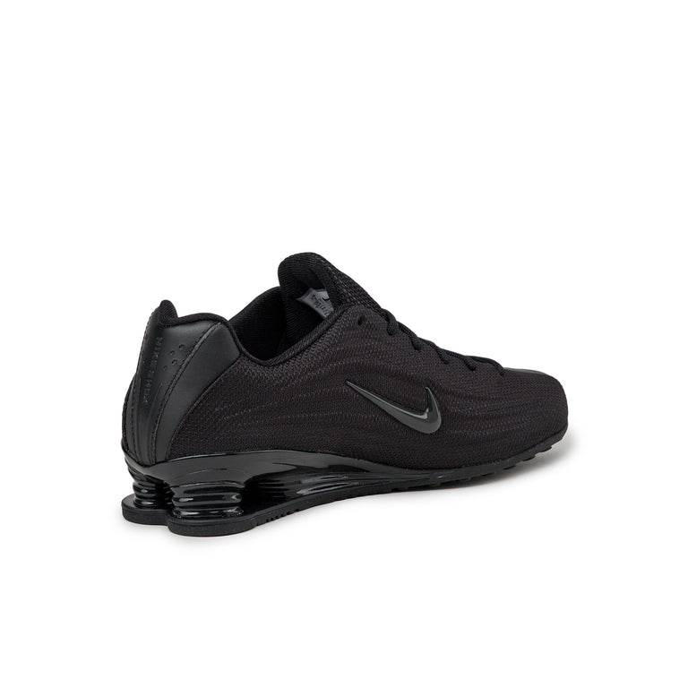 Nike Wmns Shox Z - 37.5 / Black / Black / University Red - 6