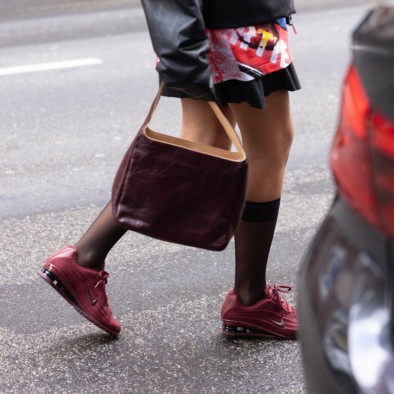 Nike Wmns Shox Z onfeet