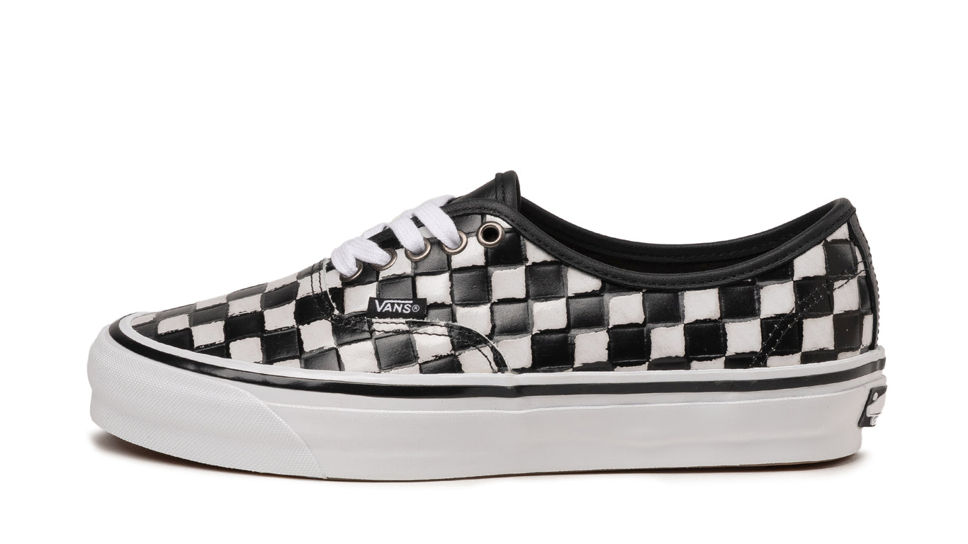 Vans OTW Premium Authentic 44 *Vibram* Sneaker ยป Buy online now!