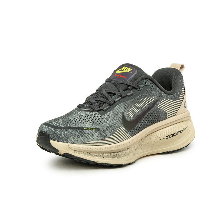 Nike Vomero 18