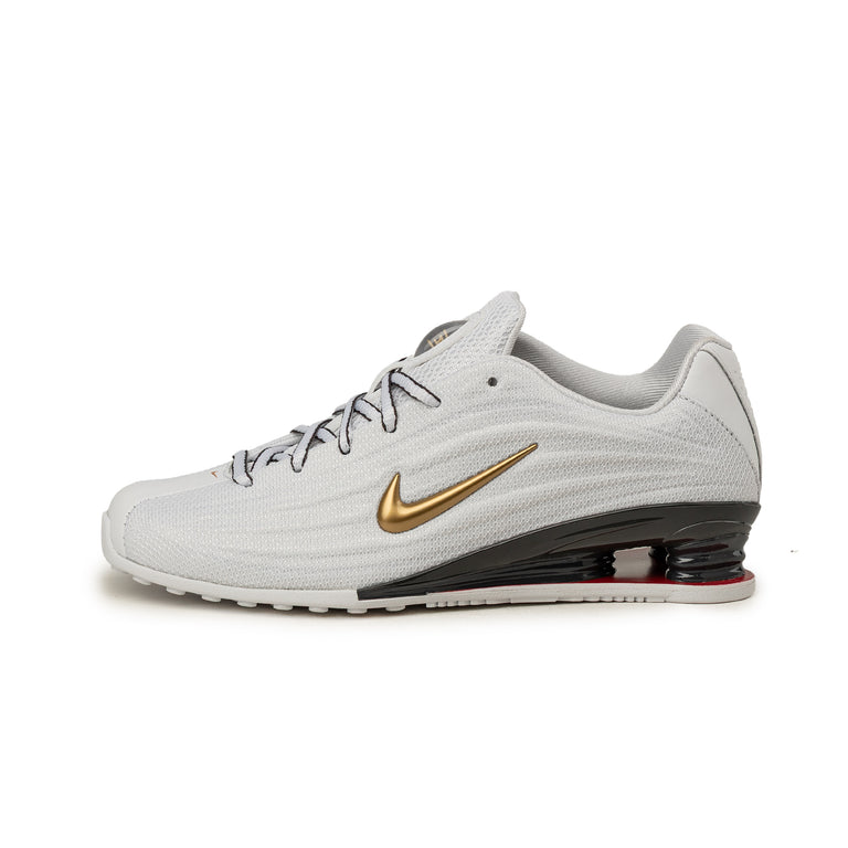 Nike Wmns Shox Z - 35.5 / White / Metallic Gold / Varsity Red
