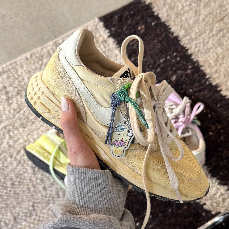 Autry Reelwind Low W *Super Vintage* *Colorful YS* onfeet