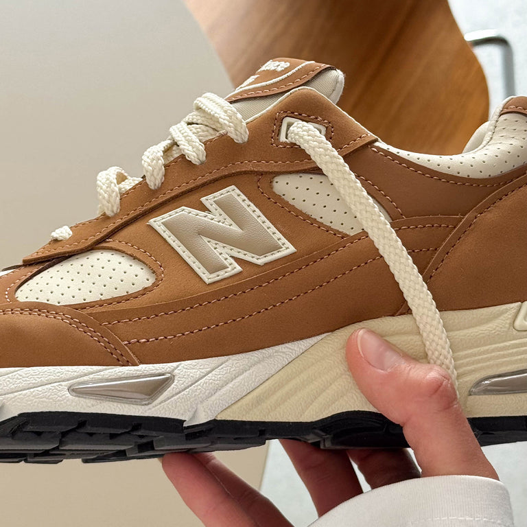 New Balance 991 v1 *Made in England* onfeet