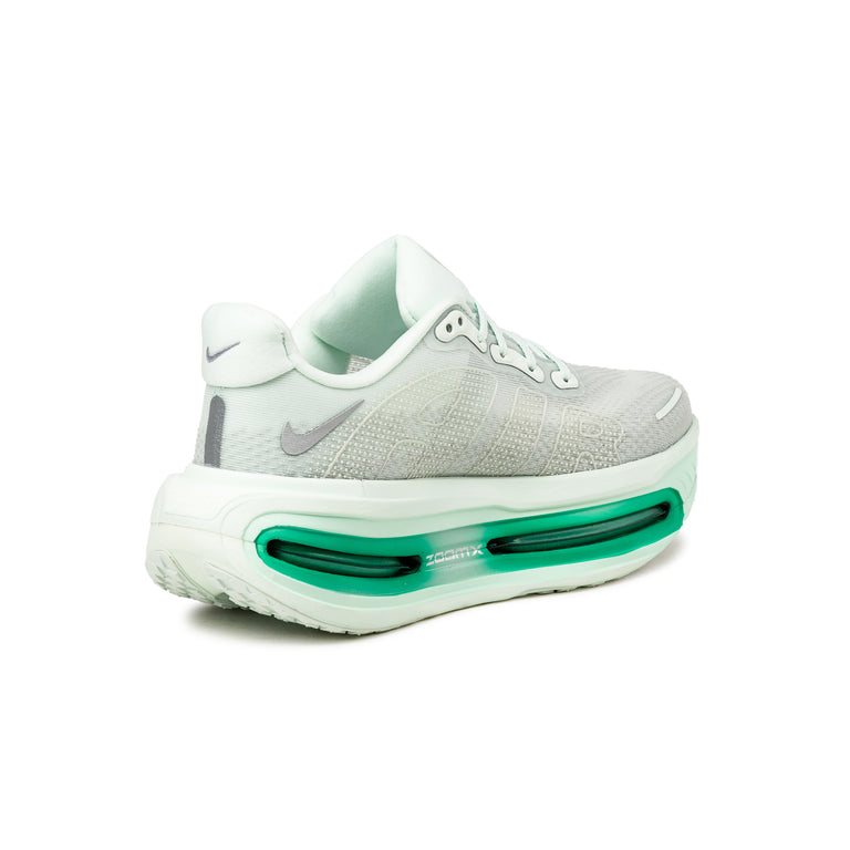 Nike Wmns Vomero Premium - 37.5 / Barely Green / Metallic Silver / Light Silver - 3