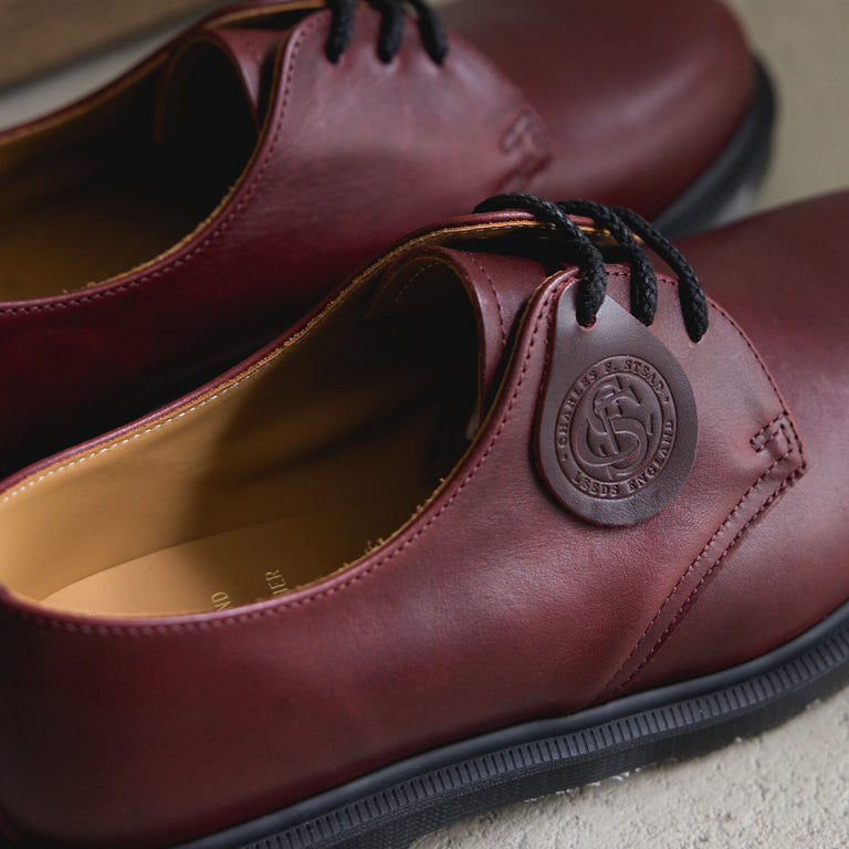 Dr. Martens 1461 3-Eye Shoe onfeet