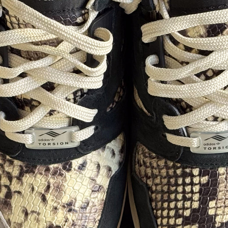 Adidas ZX 8000 *Snake*  onfeet